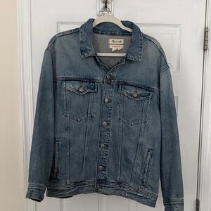 Large The Oversized Trucker Jean Madewell Classic Blue Denim Jacket lightly worn